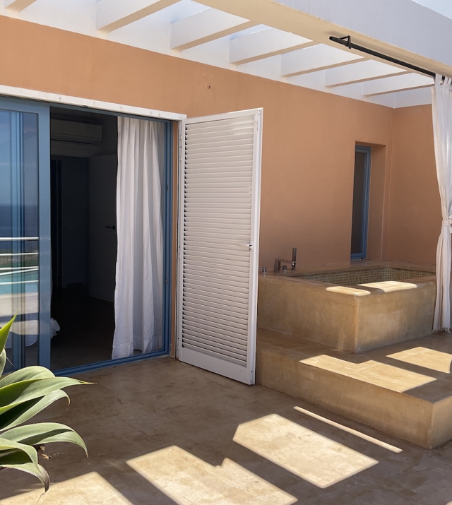 Resa estates huis huren for rent Cala Tarida 1 Terrace 3.jpg